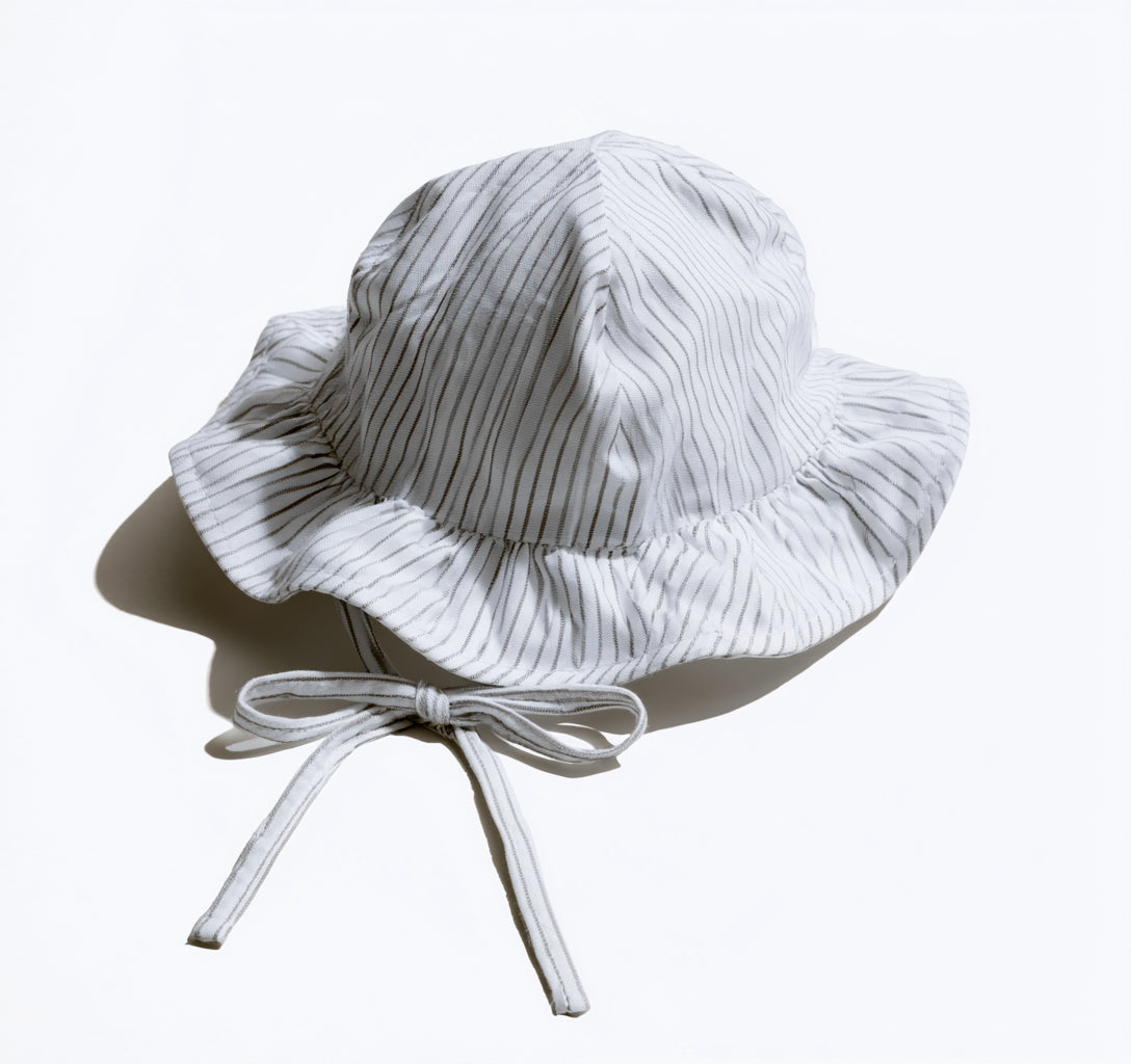Cappellini per neonati - Cotone - 27 x 27 x 13 cm - Bianco-Grigio chiaro - A righe con tesa arricciata